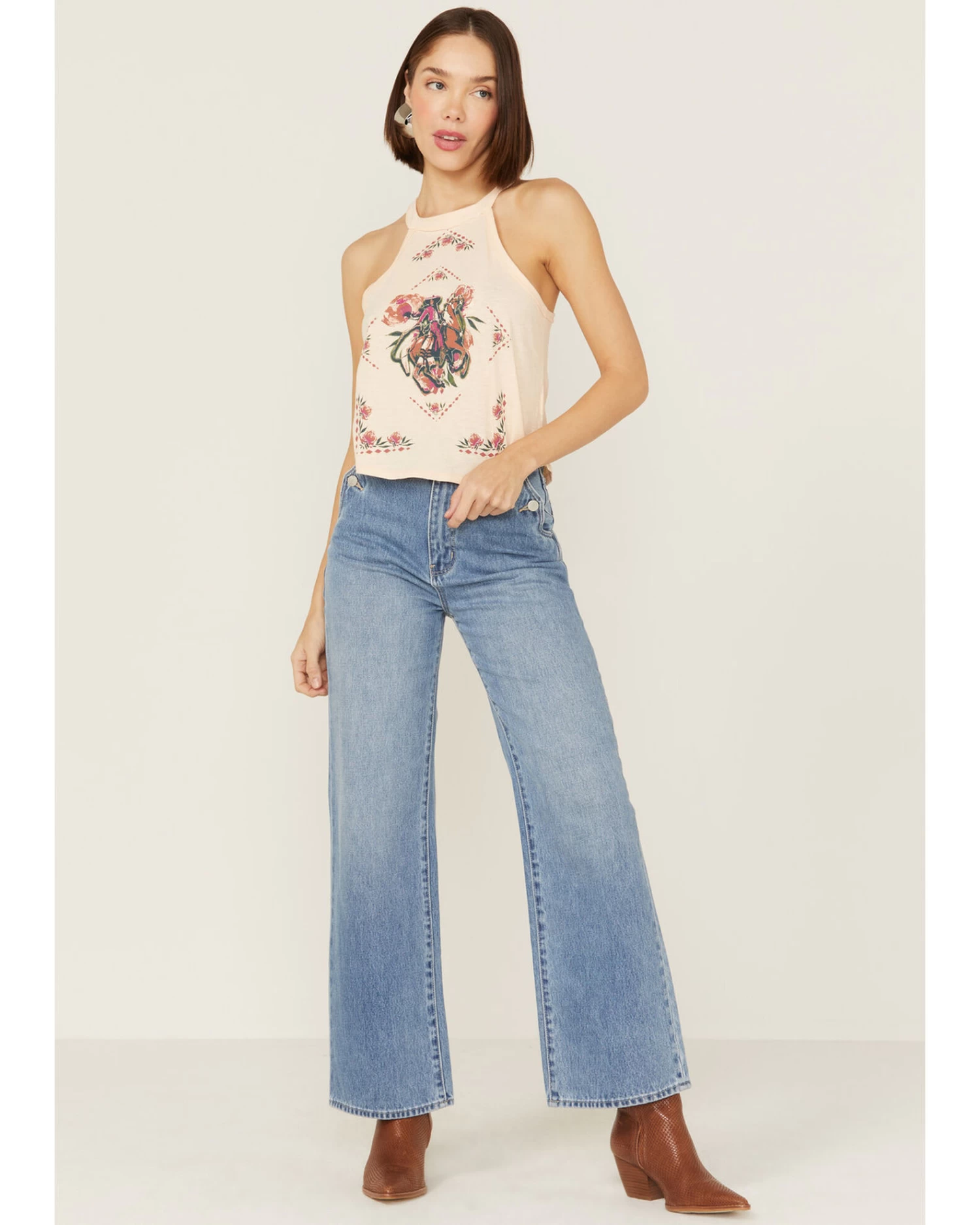 Shyanne Women's Vaquera Floral Graphic Halter Top - Image 4